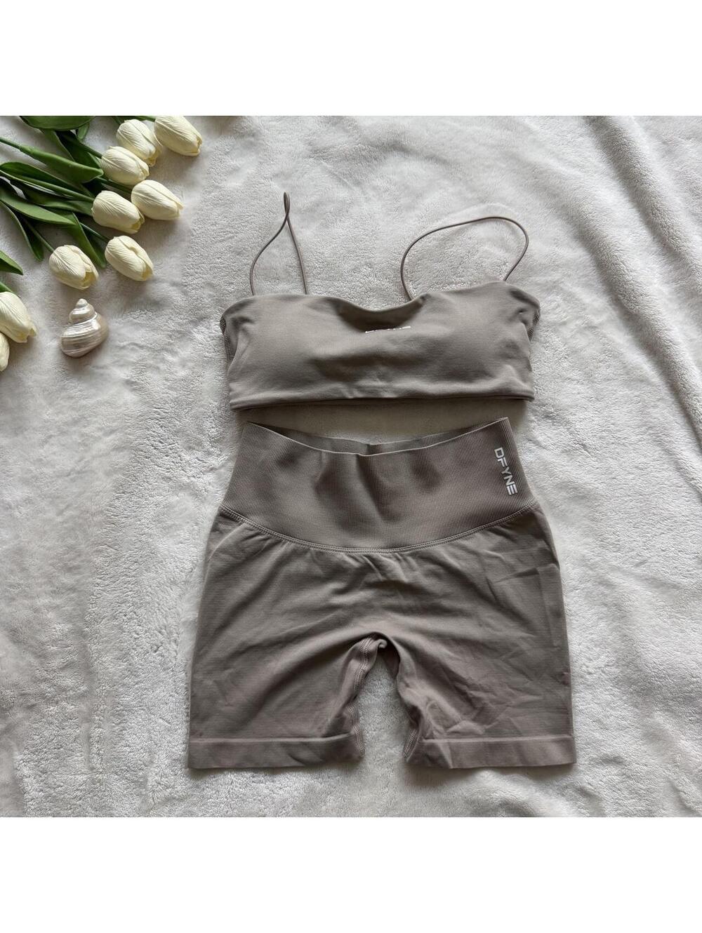 Dfyne defy matching sports bra + shorts set